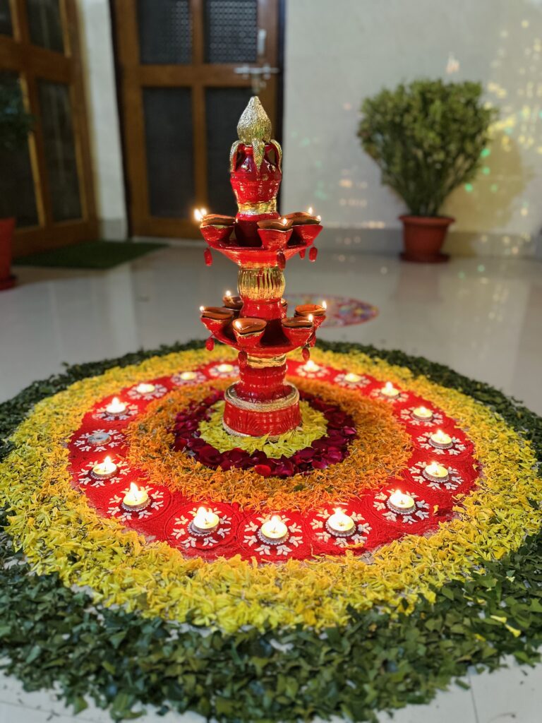 This image shows one of festive decor by eclectic artista